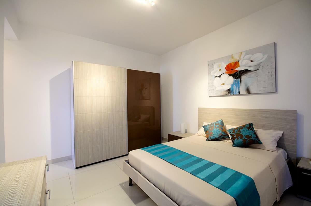 Crescent Court F Apartment St. Paul's Bay Ngoại thất bức ảnh